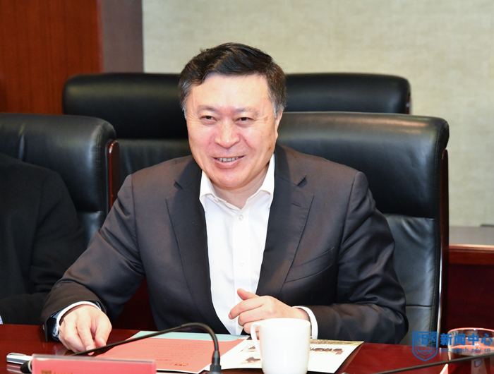 XCB_8892.jpg XCB_8892.jpg