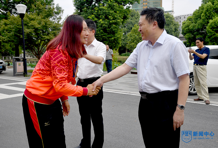 nEO_IMG_QCD_5455.jpg nEO_IMG_QCD_5455.jpg