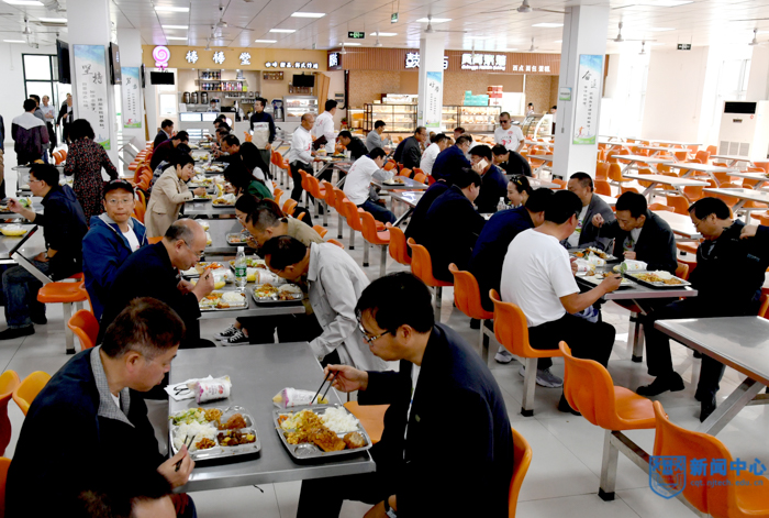 QCD_6066-4.jpg QCD_6066-4.jpg