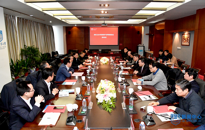 nEO_IMG_QCD_7374.jpg nEO_IMG_QCD_7374.jpg