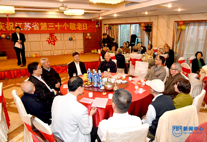 nEO_IMG_QCD_2366.jpg nEO_IMG_QCD_2366.jpg