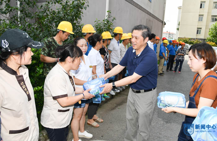 XCB_7532-20.jpg XCB_7532-20.jpg