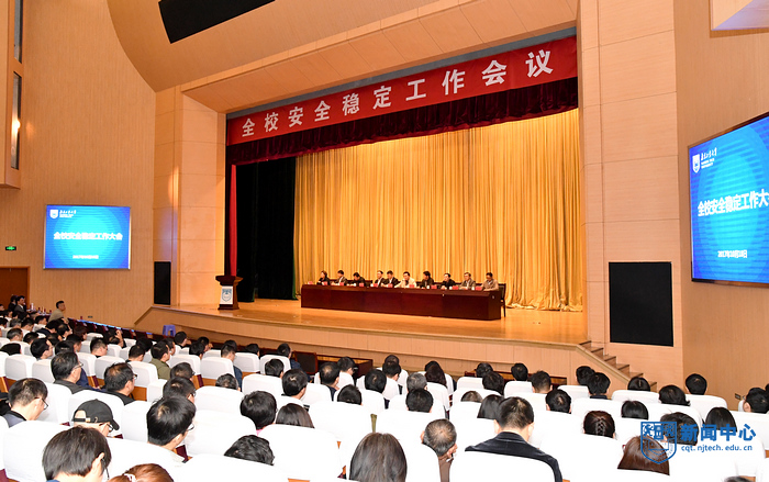 nEO_IMG_QCD_1431.jpg nEO_IMG_QCD_1431.jpg