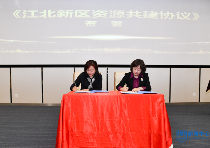 XCB_9625.jpg XCB_9625.jpg