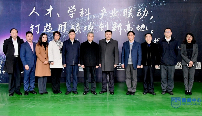 nEO_IMG_QCD_1872.jpg nEO_IMG_QCD_1872.jpg