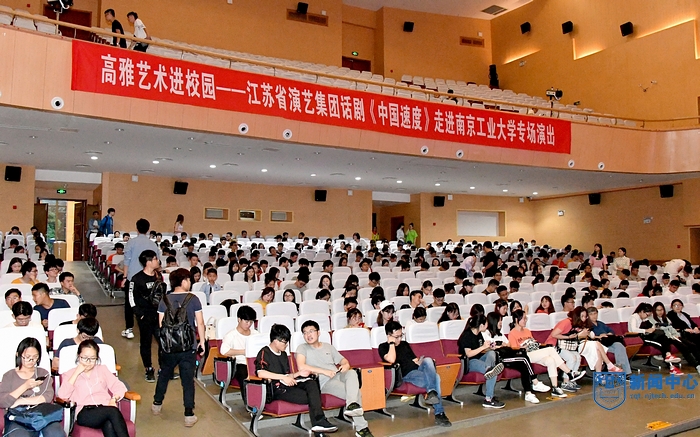 nEO_IMG_QCD_9164.jpg nEO_IMG_QCD_9164.jpg