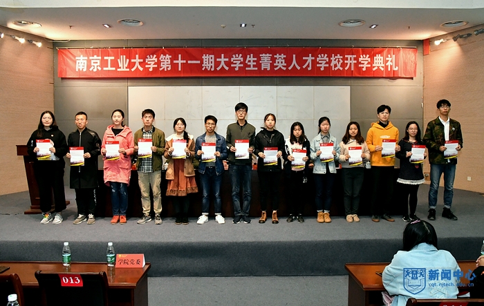 nEO_IMG_QCD_1262.jpg nEO_IMG_QCD_1262.jpg